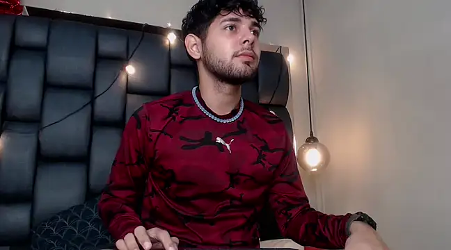 Snapshot of Samir_bear chatting on February 2025 12:15:02 PM Samir bear online show from February 2025 12:15:02 PM