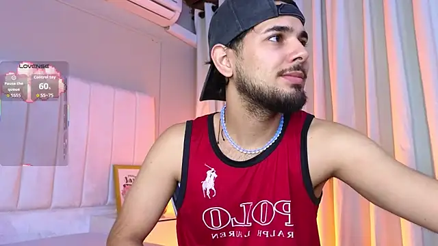 Snapshot of Samir_bear chatting on November 2025 12:38:02 PM Samir bear online show from November 2025 12:38:02 PM