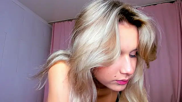 Snapshot of MeowthLilu chatting on November 2025 03:17:01 AM MeowthLilu online show from November 2025 03:17:01 AM