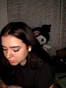 Snapshot of Ema_kraus chatting on March 2025 05:02:01 AM Ema kraus online show from March 2025 05:02:01 AM