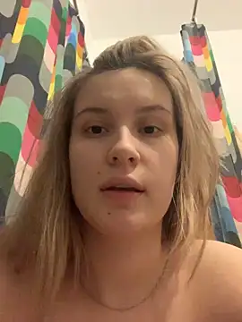 Snapshot of Sweet_white_chocolate chatting on January 2025 06:53:02 AM Sweet white chocolate online show from January 2025 06:53:02 AM