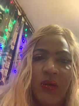 Snapshot of The-Beyonce chatting on January 2025 12:00:02 AM The-Beyonce online show from January 2025 12:00:02 AM