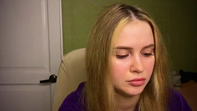 IlonaMurf online show from April 2026 04:22:01 PM