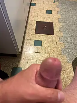 Snapshot of mikiss789 chatting on October 2025 12:26:01 PM mikiss789 online show from October 2025 12:26:01 PM