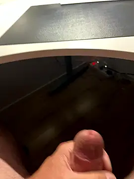 Snapshot of mikiss789 chatting on October 2025 08:09:02 PM mikiss789 online show from October 2025 08:09:02 PM