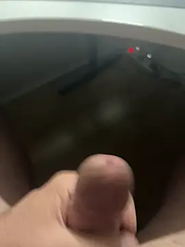 Snapshot of mikiss789 chatting on November 2025 04:15:01 AM mikiss789 online show from November 2025 04:15:01 AM