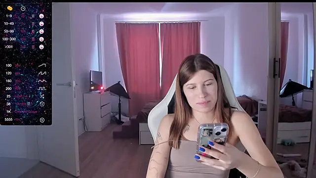 Snapshot of Agnes_Allenn chatting on February 2025 07:34:01 AM Agnes Allenn online show from February 2025 07:34:01 AM
