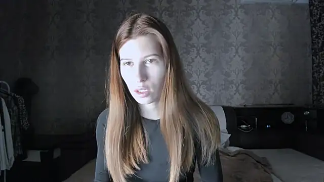 Agnes Allenn online show from December 2025 09:17:01 AM