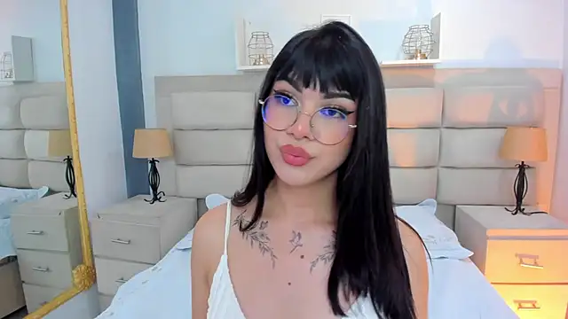 RoseCassie online show from March 2025 03:51:02 PM