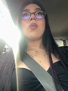 Snapshot of RoseCassie chatting on June 2026 12:26:02 PM RoseCassie online show from June 2026 12:26:02 PM
