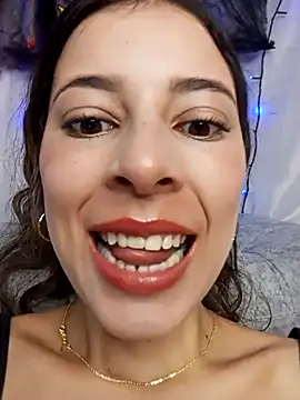 Snapshot of evaFiore chatting on October 2025 05:03:01 PM evaFiore online show from October 2025 05:03:01 PM