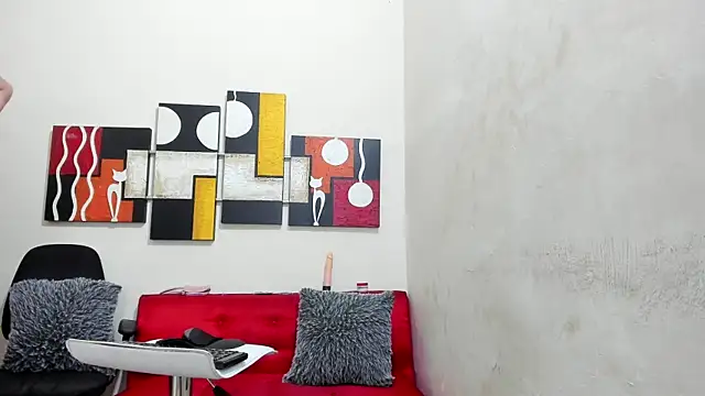 Mariana 16  online show from February 2025 08:31:01 PM