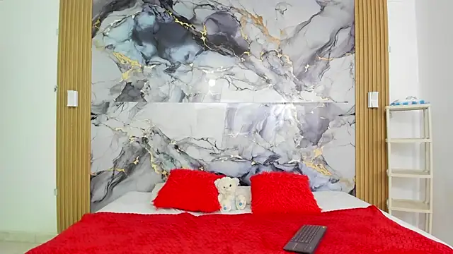 Mariana 16  online show from November 2025 07:49:02 PM