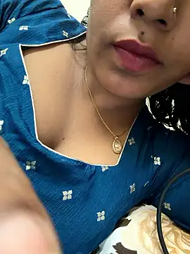 priyadevi17 online show from January 2026 09:35:01 AM