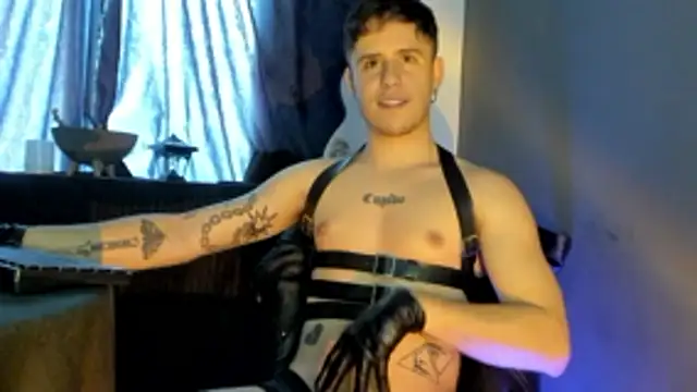 Snapshot of Antonello_Vannucci chatting on November 2025 04:51:02 PM Antonello Vannucci online show from November 2025 04:51:02 PM