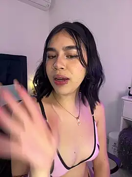 Lily Woodz online show from January 2026 07:19:01 PM