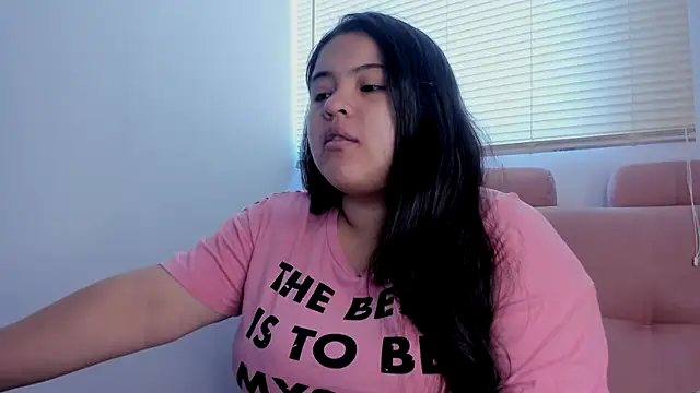 lizzie c online show from October 2025 01:43:02 PM