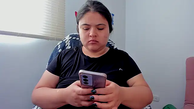 lizzie c online show from November 2025 07:46:01 PM