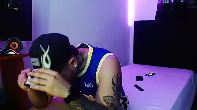 miia-liiam online show from February 2026 06:45:02 AM