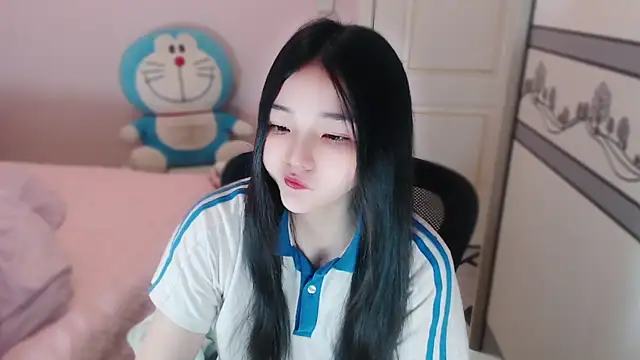 xiao-xiao-D online show from December 2025 05:36:02 AM