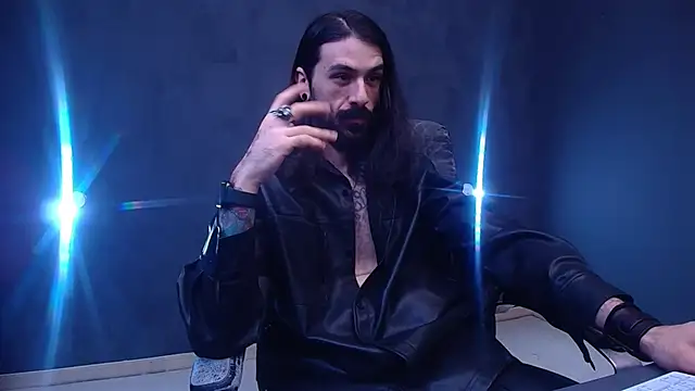 Snapshot of AxelColton chatting on November 2025 06:01:01 AM AxelColton online show from November 2025 06:01:01 AM