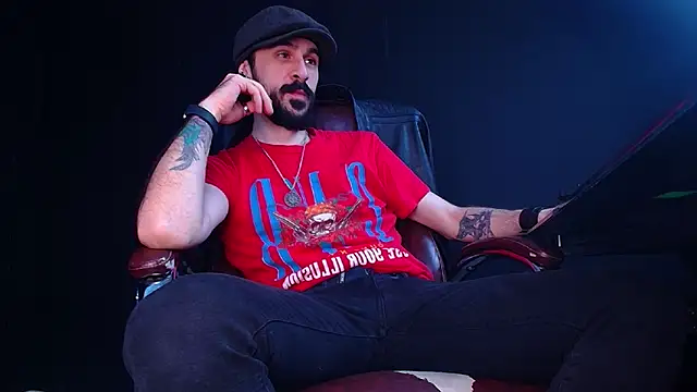 Snapshot of AxelColton chatting on November 2025 06:02:01 AM AxelColton online show from November 2025 06:02:01 AM