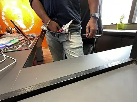 Snapshot of Nil_Talreja chatting on December 2024 09:21:02 AM Nil Talreja online show from December 2024 09:21:02 AM