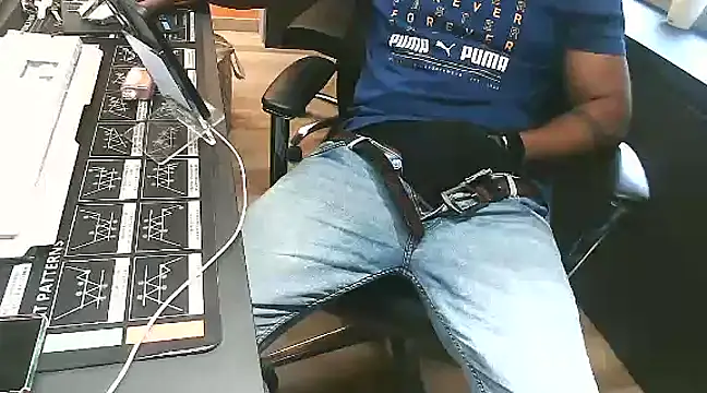 Snapshot of Nil_Talreja chatting on January 2025 07:58:01 AM Nil Talreja online show from January 2025 07:58:01 AM