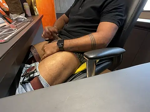 Snapshot of Nil_Talreja chatting on September 2025 09:09:02 AM Nil Talreja online show from September 2025 09:09:02 AM