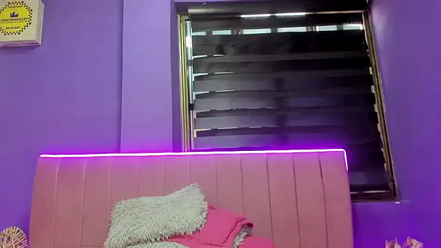 CintiaWalker online show from March 2026 12:55:01 PM