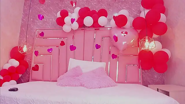 SEXY HOTTIE   online show from February 2025 12:37:01 PM