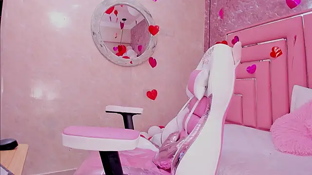 SEXY HOTTIE   online show from February 2025 03:49:02 PM