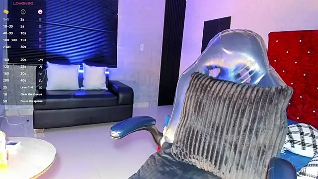 JhonyMiller  online show from April 2026 08:50:01 PM