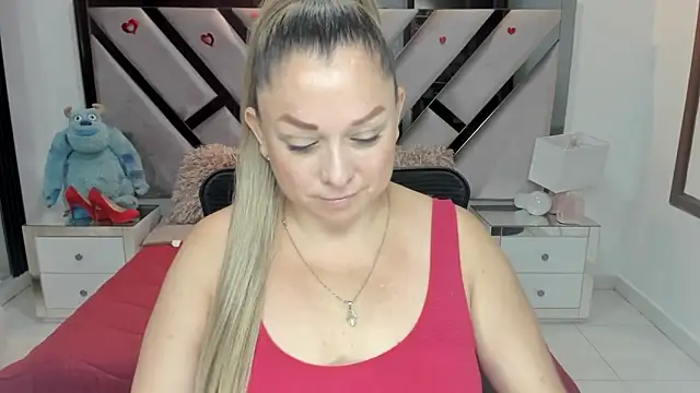 natalia5560 online show from November 2025 01:13:01 PM