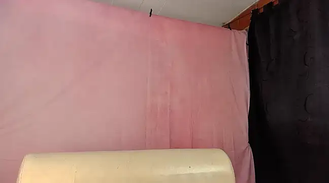 Snapshot of kattyandericc chatting on January 2025 05:12:02 PM kattyandericc online show from January 2025 05:12:02 PM