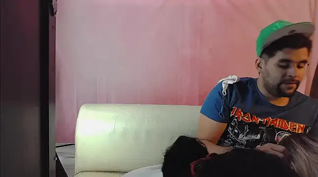 Snapshot of kattyandericc chatting on February 2025 04:48:02 PM kattyandericc online show from February 2025 04:48:02 PM