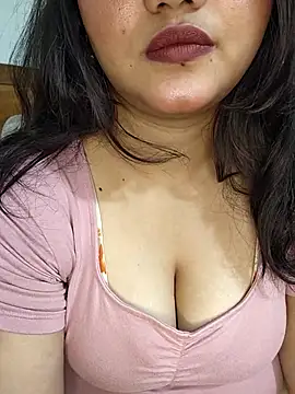 Snapshot of Riya_Stream01 chatting on April 2026 03:22:02 PM Riya Stream01 online show from April 2026 03:22:02 PM