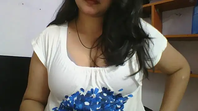 Snapshot of Riya_Stream01 chatting on April 2026 09:57:02 PM Riya Stream01 online show from April 2026 09:57:02 PM