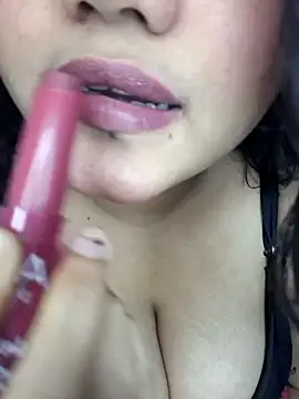 Snapshot of Riya_Stream01 chatting on June 2026 04:57:01 PM Riya Stream01 online show from June 2026 04:57:01 PM