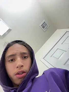 Snapshot of qbaby96 chatting on December 2024 03:03:02 AM qbaby96 online show from December 2024 03:03:02 AM