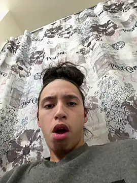 Snapshot of qbaby96 chatting on February 2025 09:42:01 AM qbaby96 online show from February 2025 09:42:01 AM