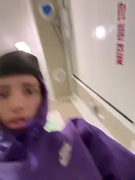 Snapshot of qbaby96 chatting on March 2025 07:20:02 AM qbaby96 online show from March 2025 07:20:02 AM