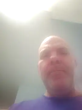 Snapshot of hoodratoui chatting on November 2025 03:49:01 PM hoodratoui online show from November 2025 03:49:01 PM