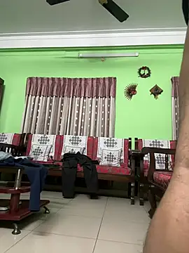 GildanK18 online show from January 2025 05:08:01 PM