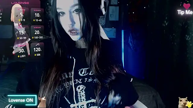 Snapshot of chloe_crystall_killer chatting on May 2026 04:24:02 PM chloe crystall killer online show from May 2026 04:24:02 PM