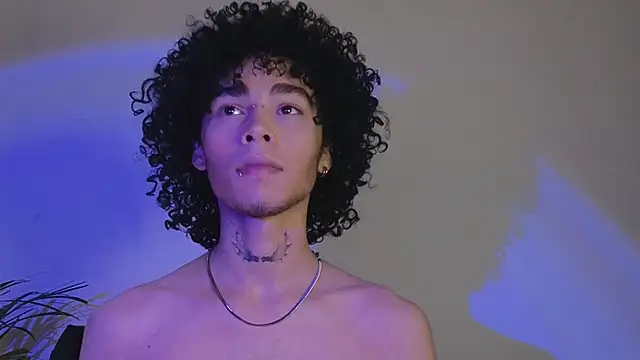 Snapshot of seven7xis chatting on December 2024 08:55:01 AM seven7xis online show from December 2024 08:55:01 AM