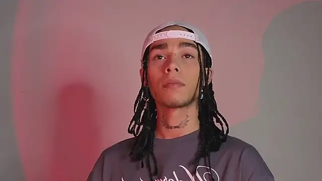 Snapshot of seven7xis chatting on January 2025 05:33:02 AM seven7xis online show from January 2025 05:33:02 AM