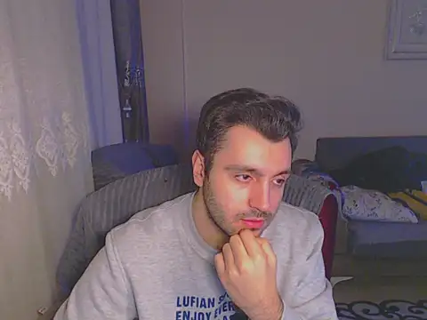 handsomeee04 online show from February 2025 10:03:02 PM