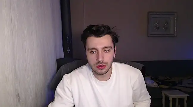 handsomeee04 online show from March 2025 01:09:02 AM