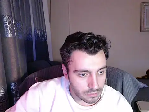 handsomeee04 online show from January 2026 10:34:01 PM